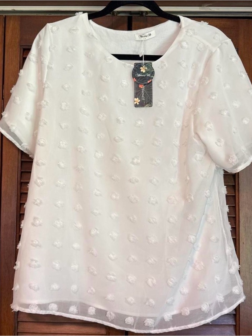 Women's White Textured Short-Sleeve Blouse by Blooming Jelly
